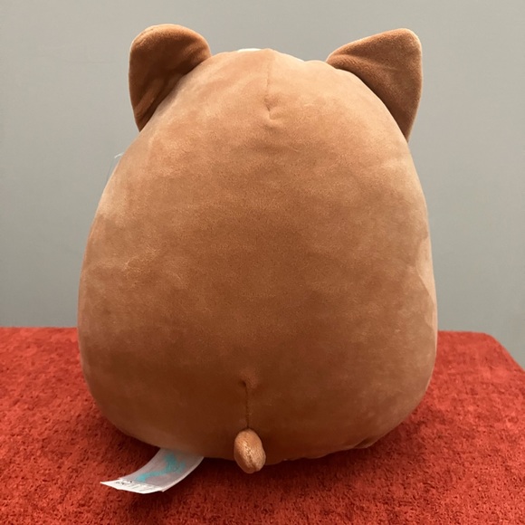 Reginald the Corgi (Hugs & Squishes) 8” Valentine’s Squishmallow - Picture 2 of 5